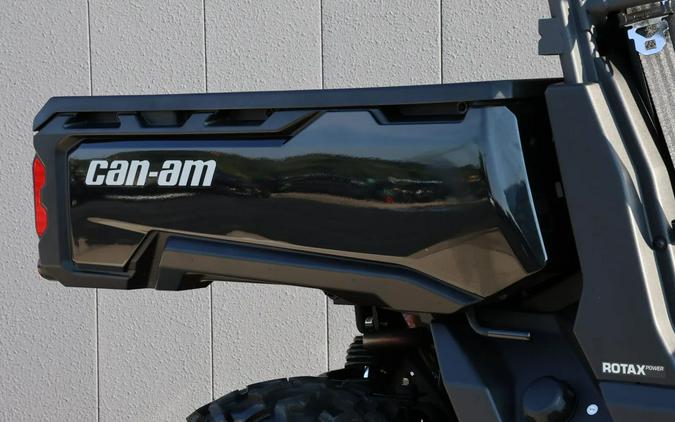 2024 CAN-AM DEFENDER XT HD9