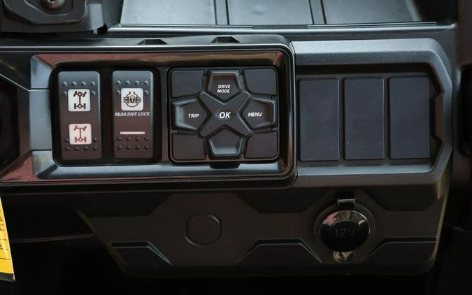 2024 CAN-AM DEFENDER XT HD9