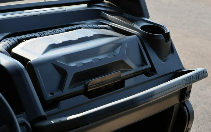 2024 CAN-AM DEFENDER XT HD9