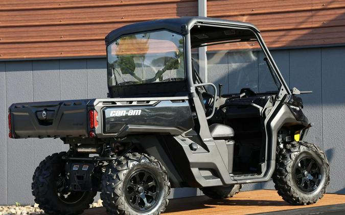 2024 CAN-AM DEFENDER XT HD9