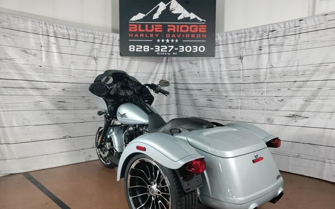 2024 Harley-Davidson Road Glide 3 Atlas Silver Metallic – Black Finish