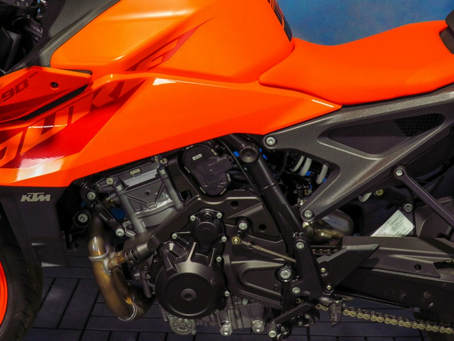 2024 KTM 990 Duke