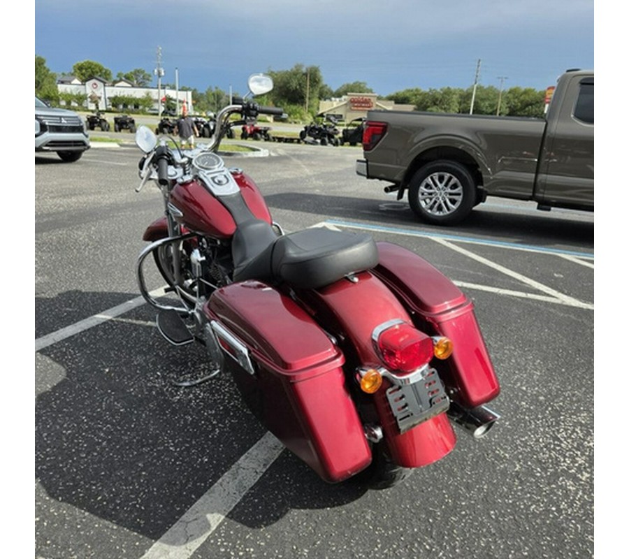 2016 Harley-Davidson Dyna FLD - Switchback
