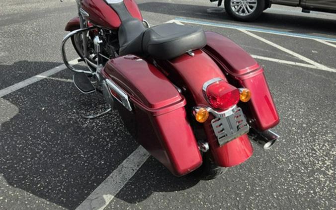 2016 Harley-Davidson Dyna FLD - Switchback