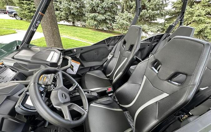 2023 Can-Am® Commander MAX DPS