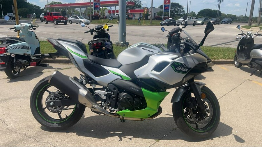 2024 Kawasaki Ninja® 7 Hybrid ABS