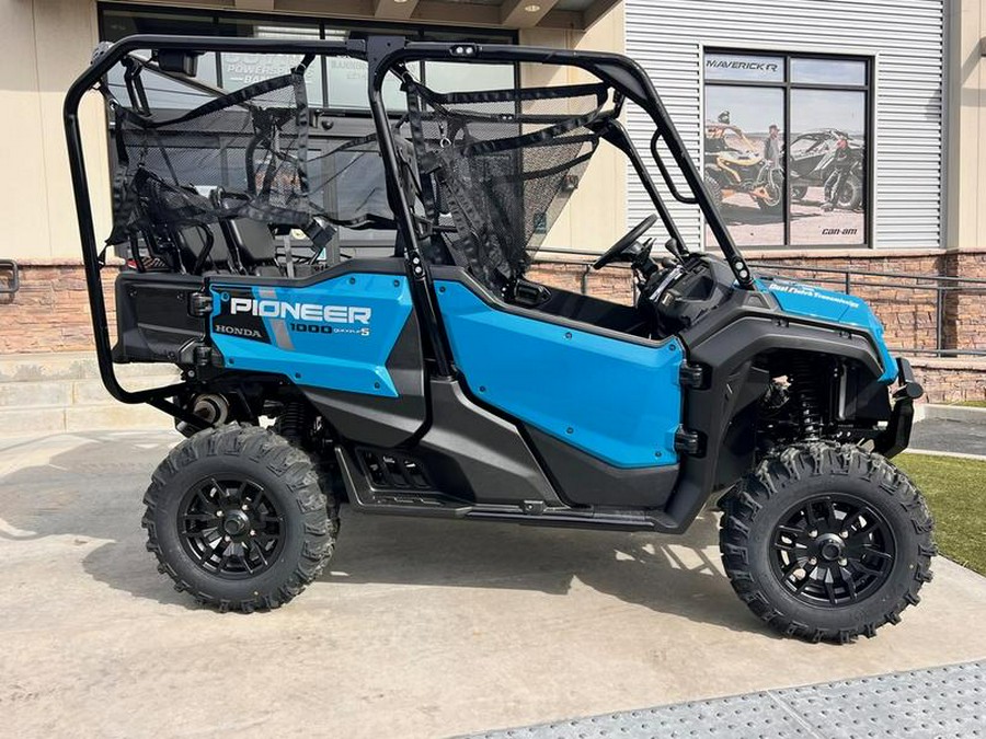 2025 Honda® Pioneer 1000-5 Deluxe