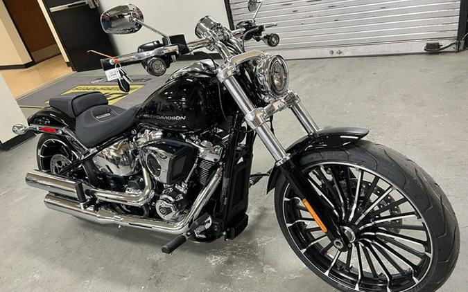 2025 Harley-Davidson Softail FXBR - Breakout
