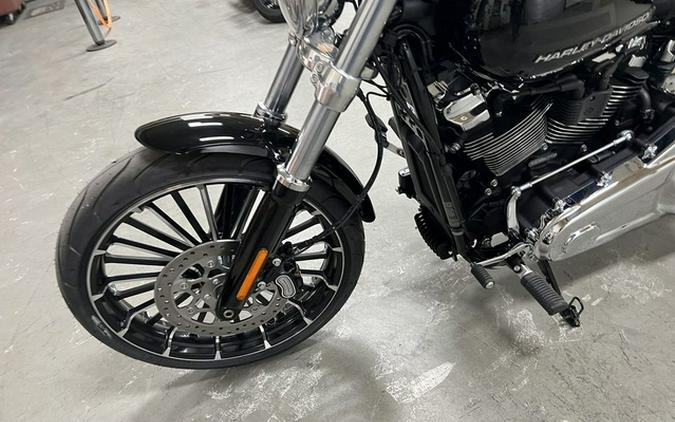 2025 Harley-Davidson Softail FXBR - Breakout