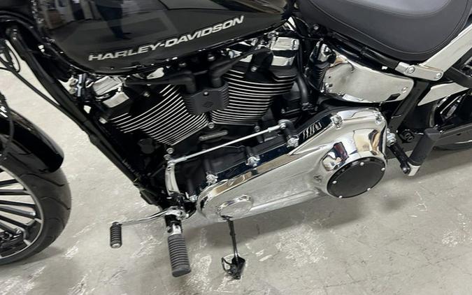 2025 Harley-Davidson Softail FXBR - Breakout