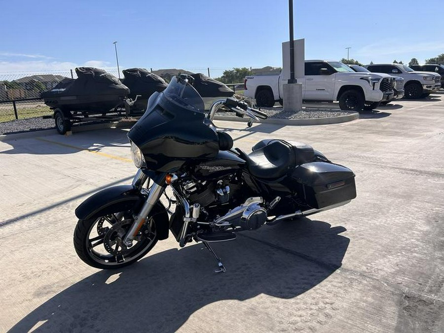 2017 Harley-Davidson® FLHXS - Street Glide® Special