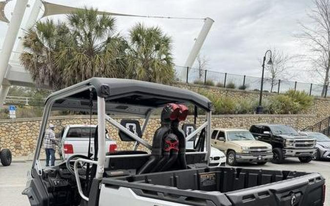 2025 Can-Am® Defender X mr HD10 Hyper Silver & Legion Red