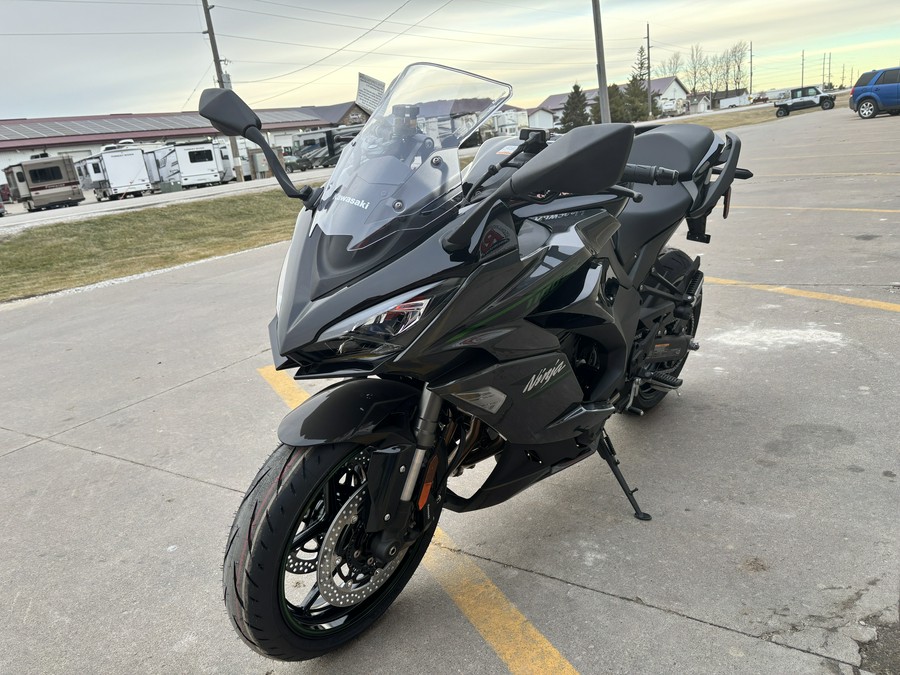 2025 Kawasaki Ninja 1100SX ABS