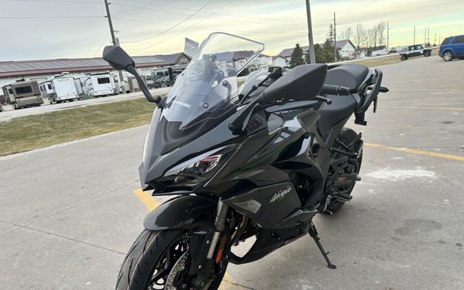 2025 Kawasaki Ninja 1100SX ABS