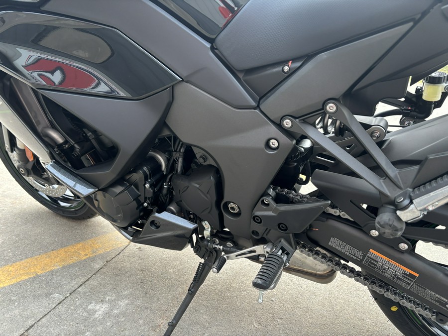 2025 Kawasaki Ninja 1100SX ABS