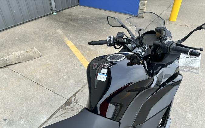 2025 Kawasaki Ninja 1100SX ABS