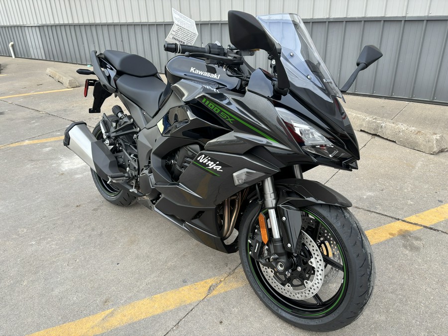 2025 Kawasaki Ninja 1100SX ABS