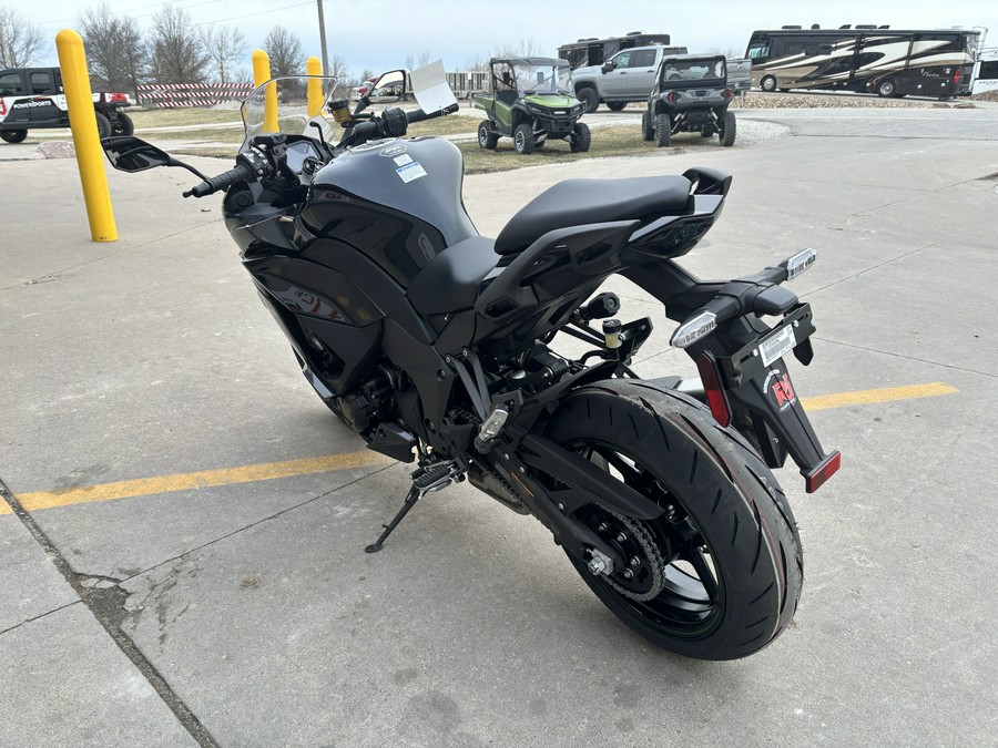 2025 Kawasaki Ninja 1100SX ABS