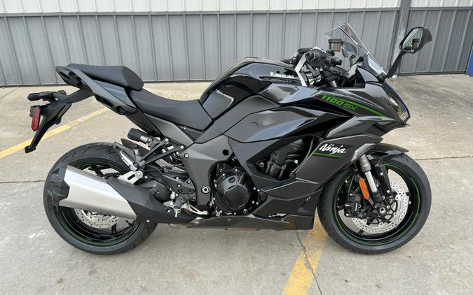 2025 Kawasaki Ninja 1100SX ABS