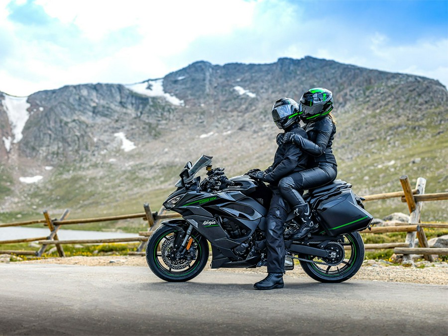 2025 Kawasaki Ninja 1100SX ABS