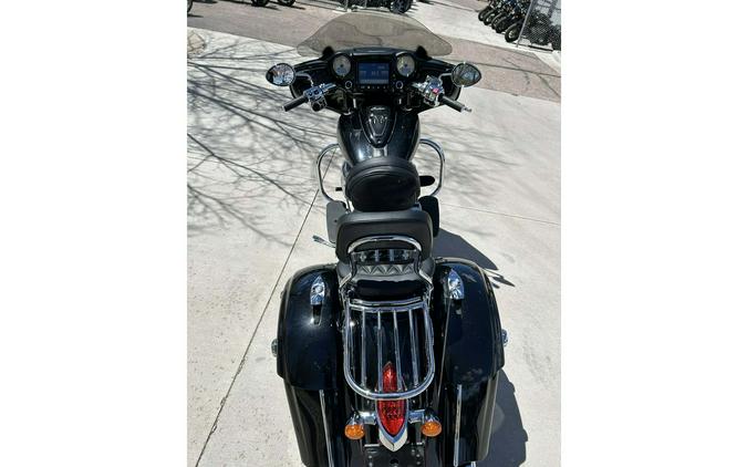 2017 CHIEFTAIN, THUNDER BLK PEARL, 49ST Base - Indian Motorcycle