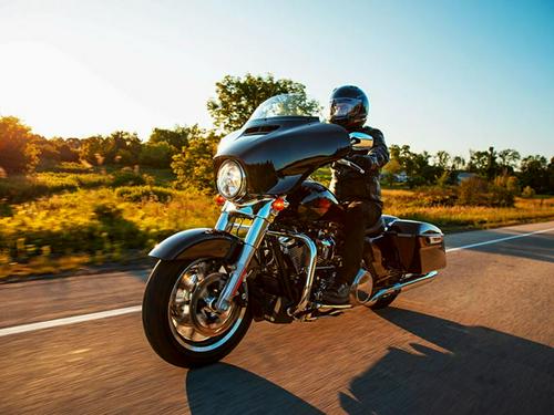 2020 Harley-Davidson Electra Glide Standard Review: Stripped-Down