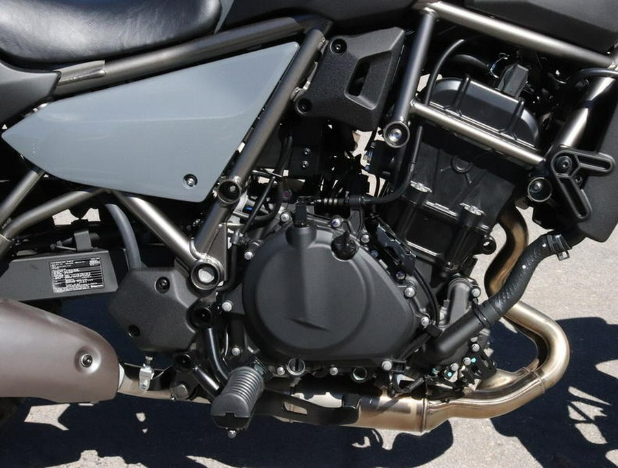 2024 Kawasaki Eliminator® Pearl Storm Gray