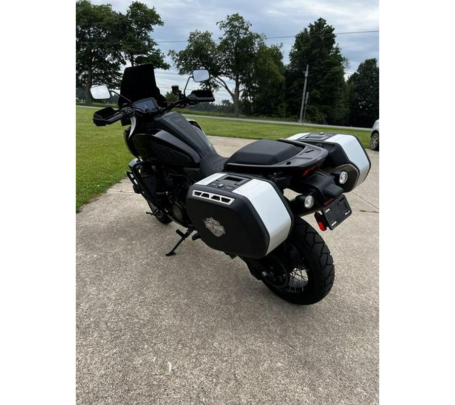 2021 Harley-Davidson® RA1250S - Pan America™ 1250 Special