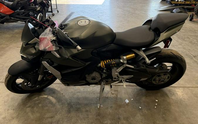 2023 Ducati Streetfighter V2 Storm Green