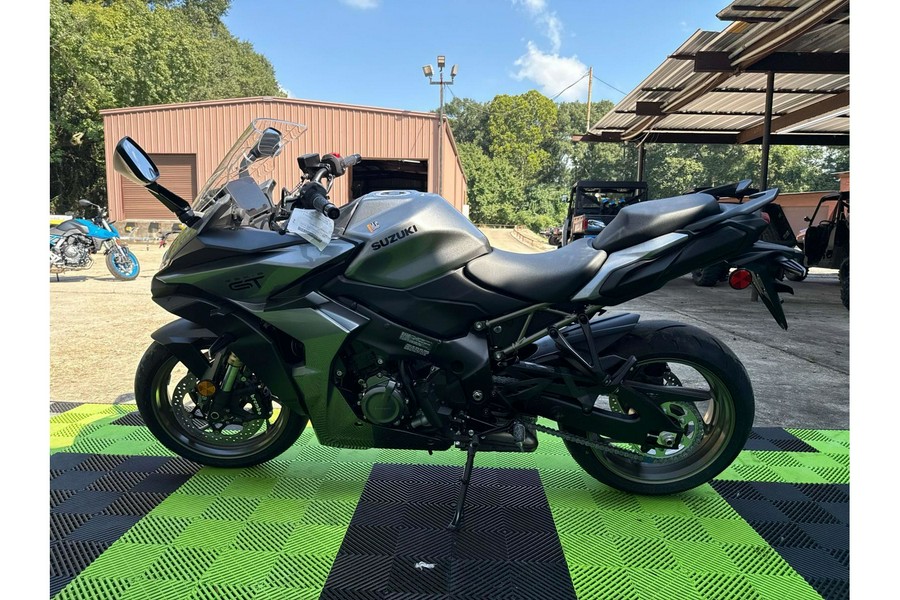 2025 Suzuki GSX-S1000GT+