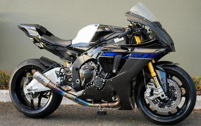2024 Yamaha YZF-R1M