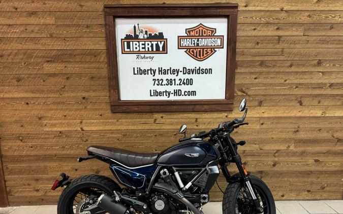 2024 Ducati Scrambler® Nightshift SPARKLING BLUE
