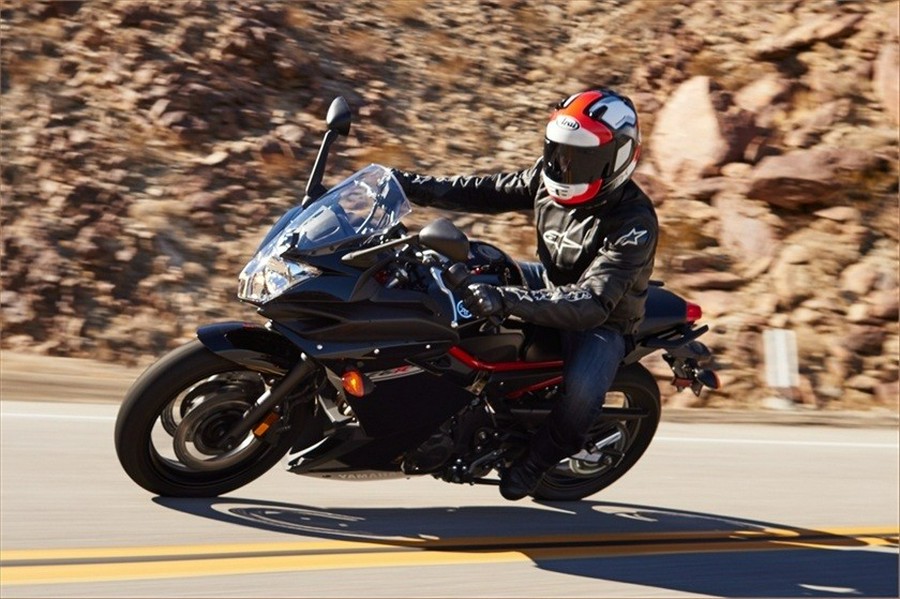 2016 Yamaha FZ6R