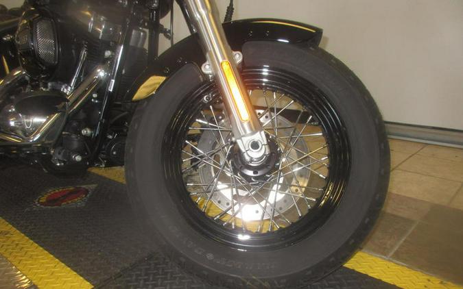 2016 Harley-Davidson® FLS - Softail Slim®