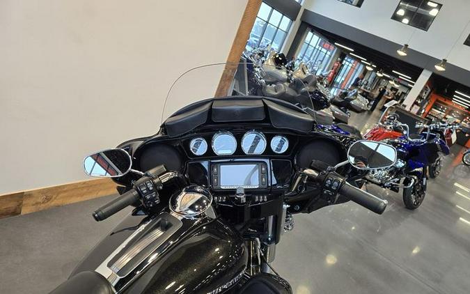 2017 Harley-Davidson® FLHTK - Ultra Limited