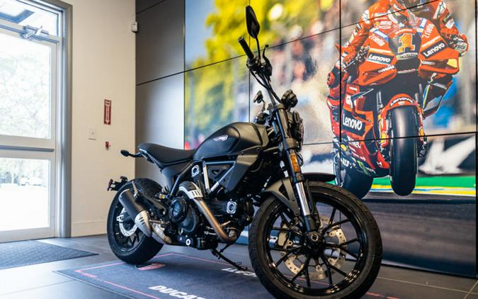 2025 Ducati SCRAMBLER ICON DARK