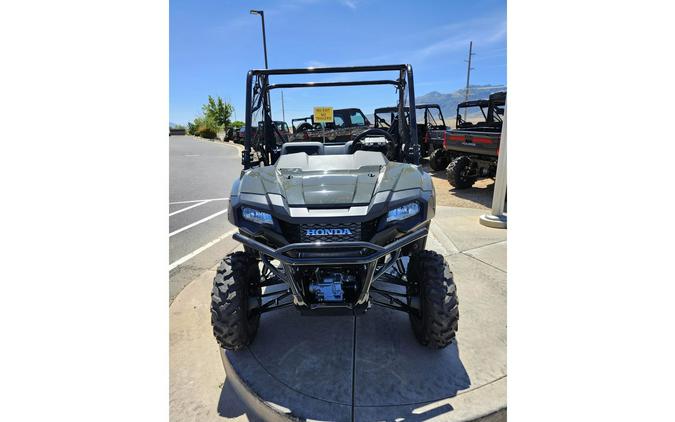 2026 Pioneer 700 Deluxe - Honda