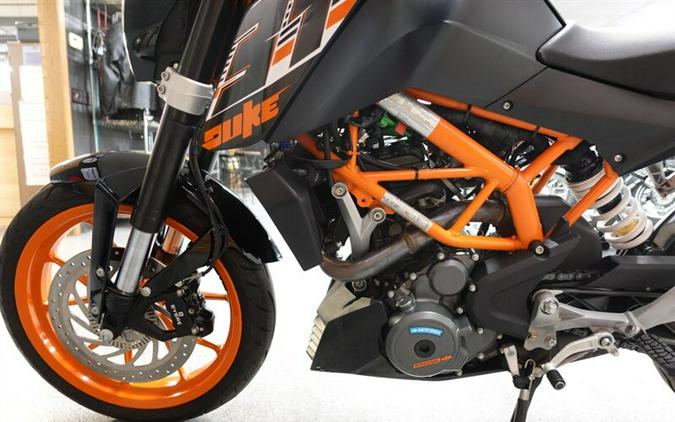 2016 KTM Duke 390 ABS