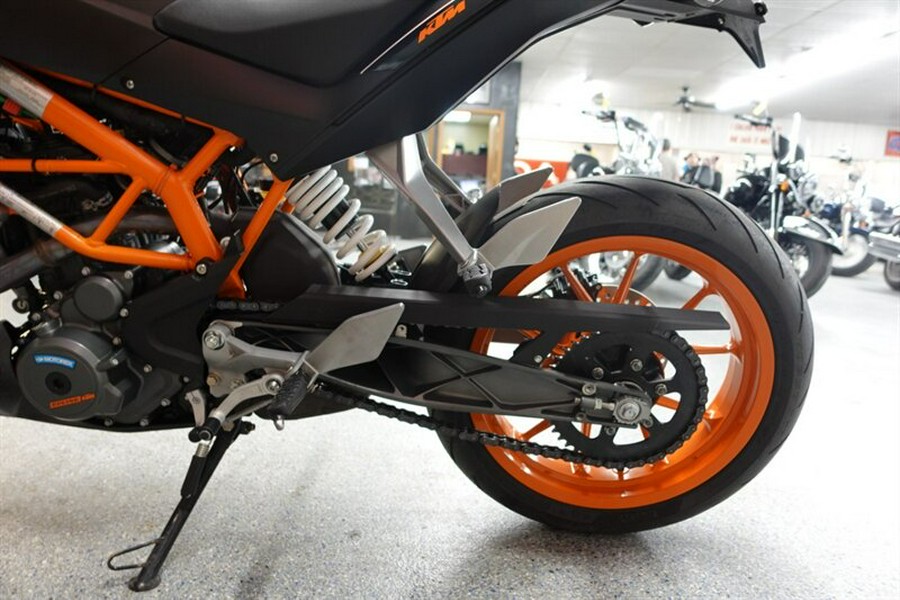 2016 KTM Duke 390 ABS