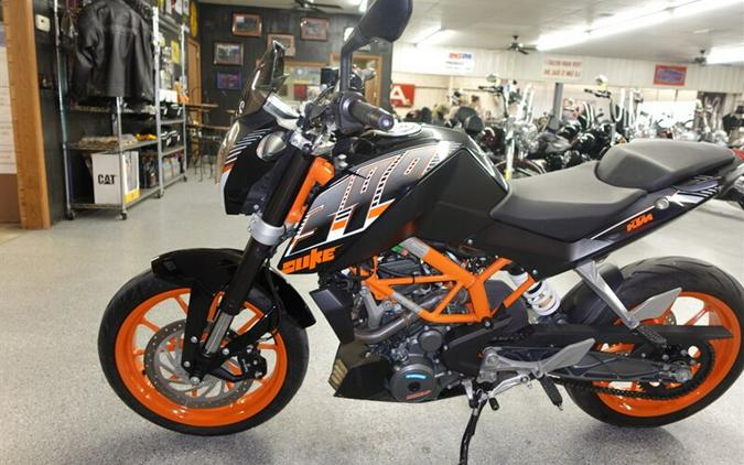 2016 KTM Duke 390 ABS