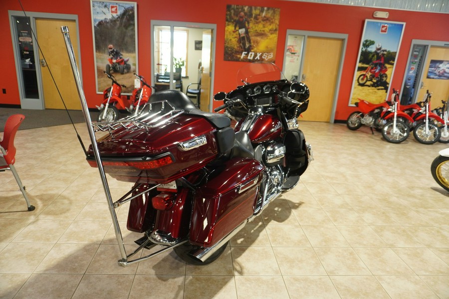 2017 Harley-Davidson® ELECTRA GLIDE ULTRA