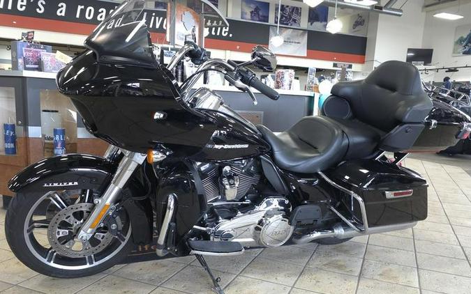 2022 Harley-Davidson® FLTRK - Road Glide® Limited