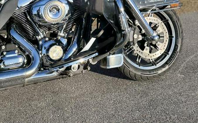 2009 Harley-Davidson® FLHTCU - Ultra Classic® Electra Glide®