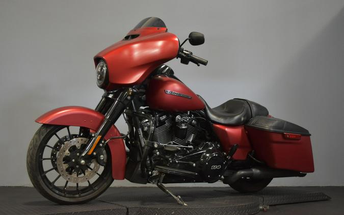2019 Harley-Davidson Street Glide Special Wicked Red Denim