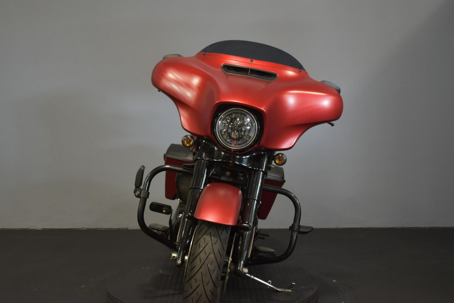 2019 Harley-Davidson Street Glide Special Wicked Red Denim