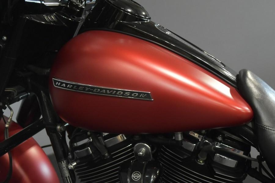 2019 Harley-Davidson Street Glide Special Wicked Red Denim