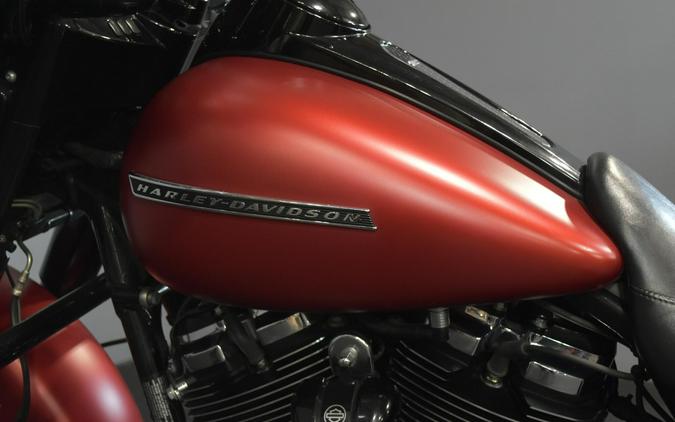 2019 Harley-Davidson Street Glide Special Wicked Red Denim