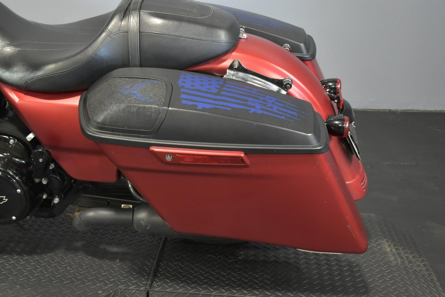 2019 Harley-Davidson Street Glide Special Wicked Red Denim