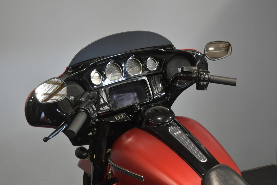 2019 Harley-Davidson Street Glide Special Wicked Red Denim