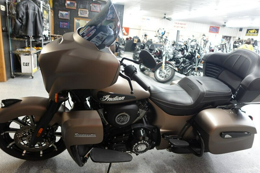 2021 Indian Roadmaster Dark Horse Bronze Smoke